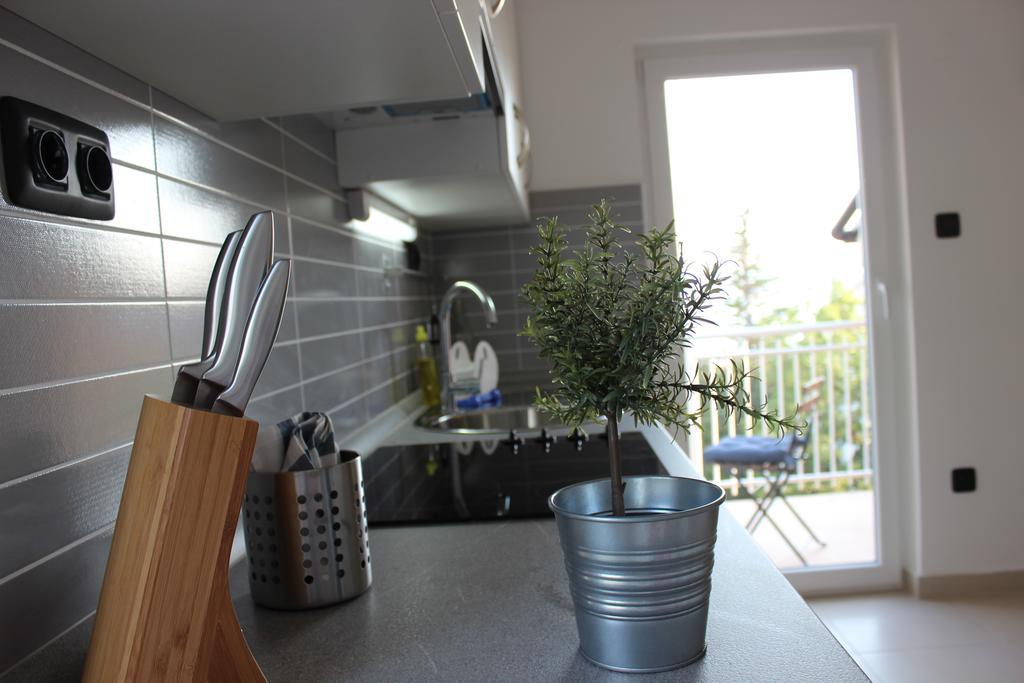 Apartment Selce 4 U Crikvenica Szoba fotó